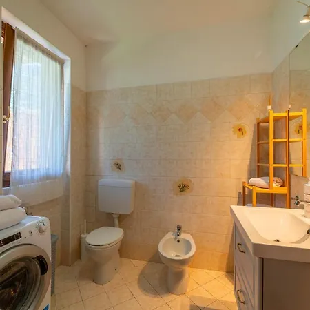 Cozy With Garden In Laghetto By Wonderful Italy Colico