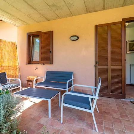 Cozy With Garden In Laghetto By Wonderful Italy Appartamento